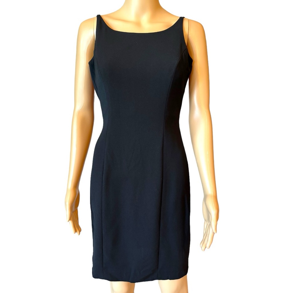 Spencer Jeremy Black Open Back Dress 2 Petite - Picture 4 of 8